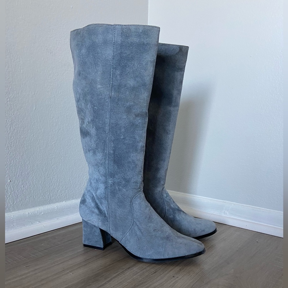 Vintage 90s does 60s Classique Blue Suede Knee High Boots
